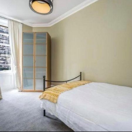 Spacious & Comfortable 3 Bedroom Apartment - Near City Centre - Free Parking Available - Sleeps Up To 5 Guests Edimburgo Exterior foto
