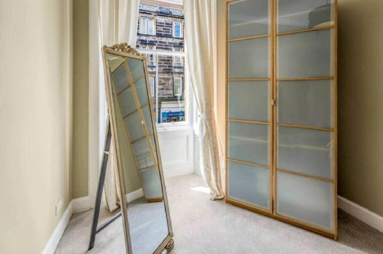 Spacious & Comfortable 3 Bedroom Apartment - Near City Centre - Free Parking Available - Sleeps Up To 5 Guests Edimburgo Exterior foto
