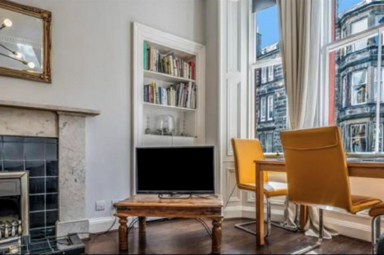 Spacious & Comfortable 3 Bedroom Apartment - Near City Centre - Free Parking Available - Sleeps Up To 5 Guests Edimburgo Exterior foto